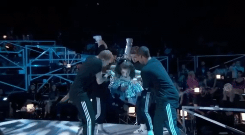 Lorde Confused The Shit Out Of People With Her VMA Performance