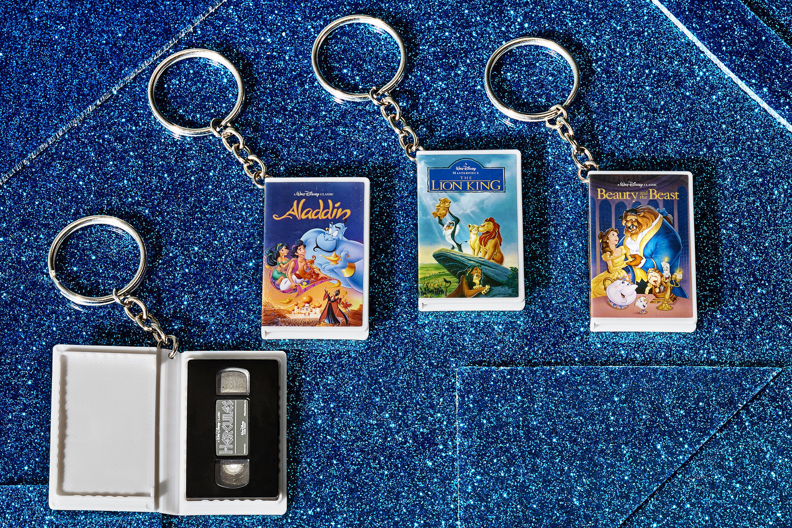 ディズニーストアが、90年代を彷彿とさせるフラッシュバック